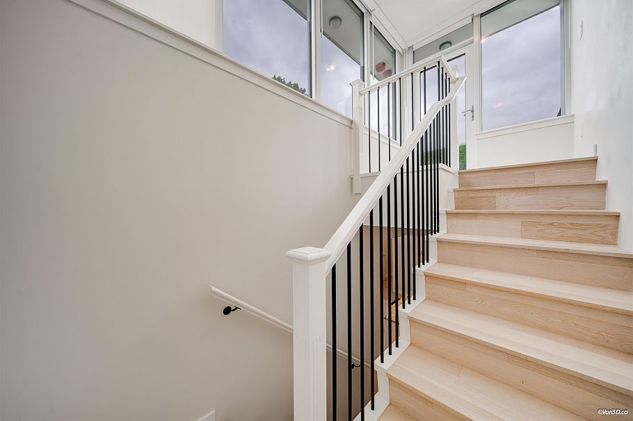 704 2565 Maple Street Vancouver, BC - 32