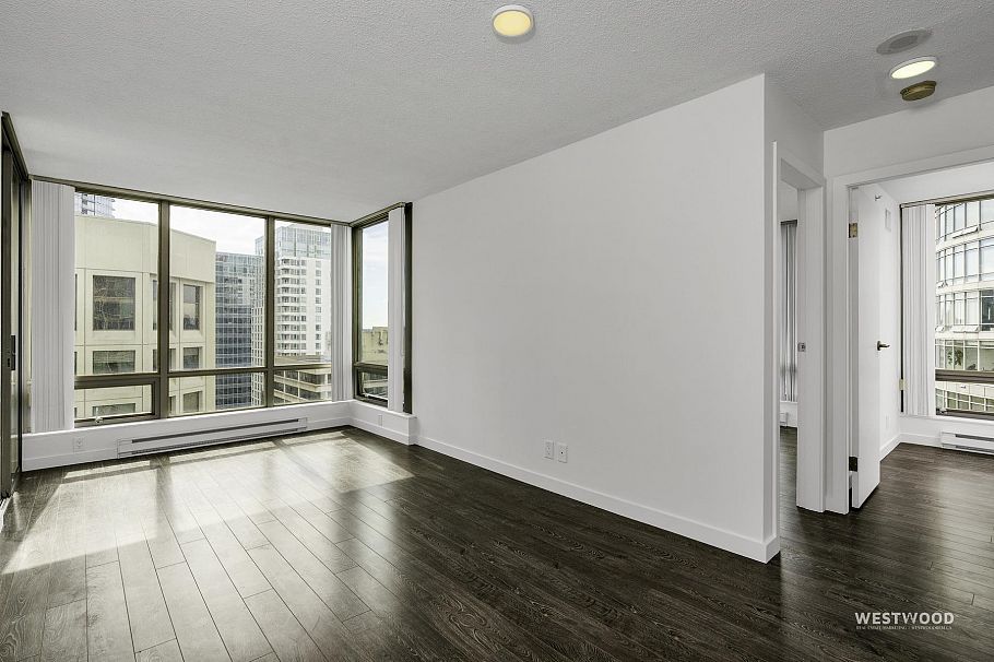 2606 1200 W Georgia Street Vancouver, BC - 3