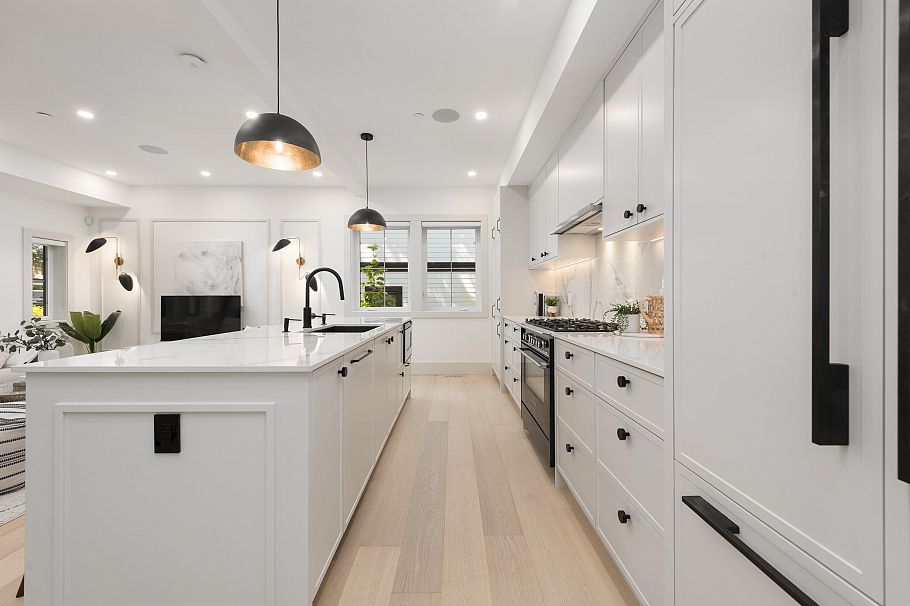 1 375 E 33rd Avenue Vancouver, BC - 10