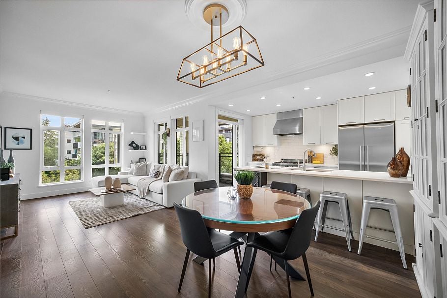 305 168 E 35th Avenue Vancouver, BC - 3