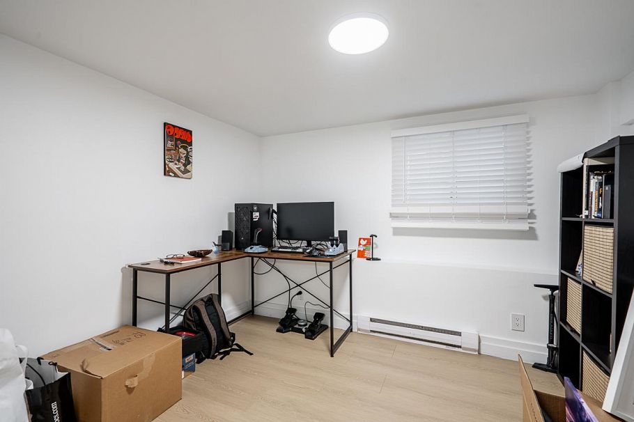 1617 E 36th Avenue Vancouver, BC - 24