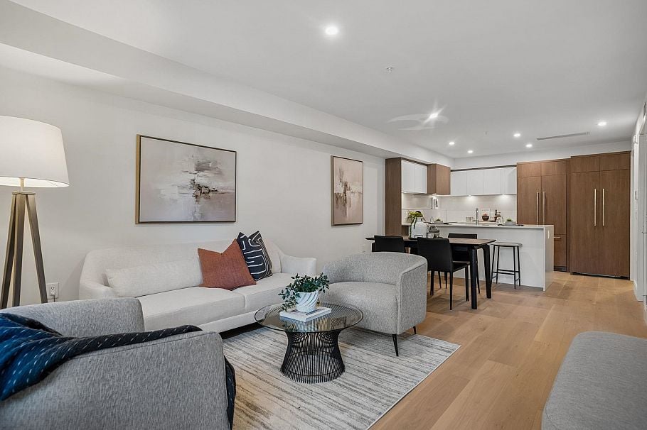 104 378 W 45th Avenue Vancouver, BC - 1