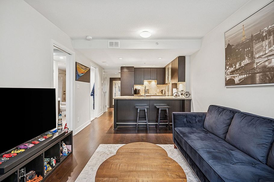 301 1055 Richards Street Vancouver, BC - 6