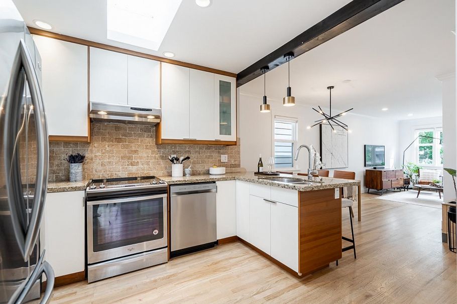 1617 E 36th Avenue Vancouver, BC - 7