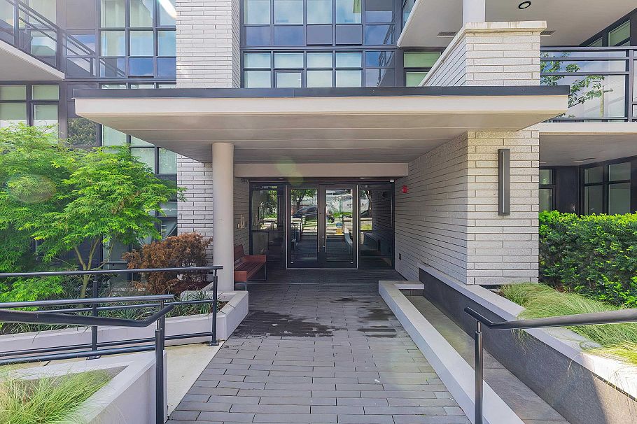 106 458 63rd Avenue Vancouver, BC - 1