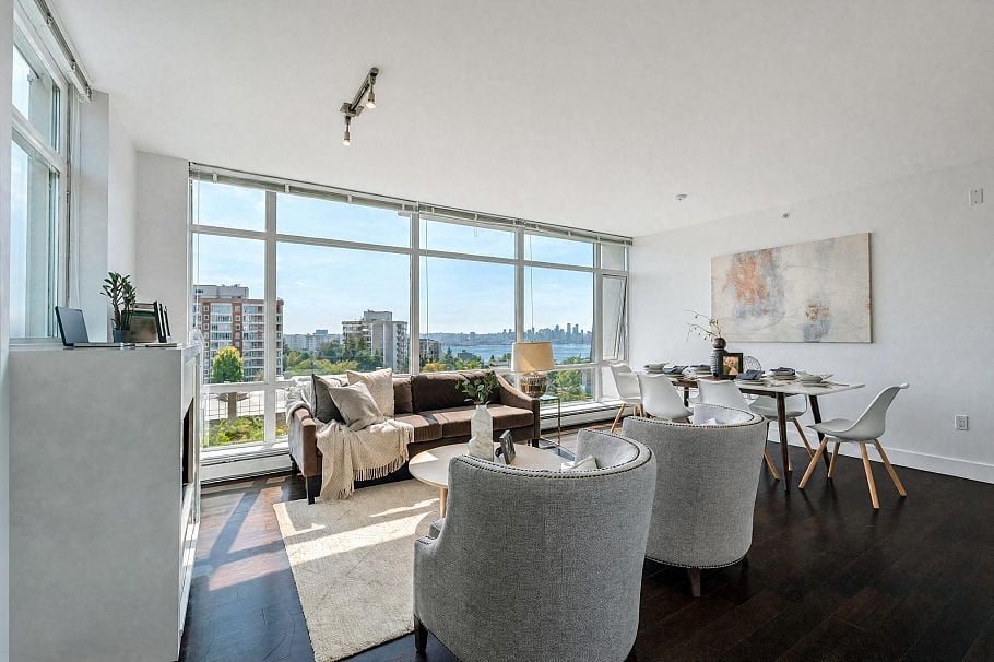 601 1320 Chesterfield Avenue North Vancouver, BC - 3