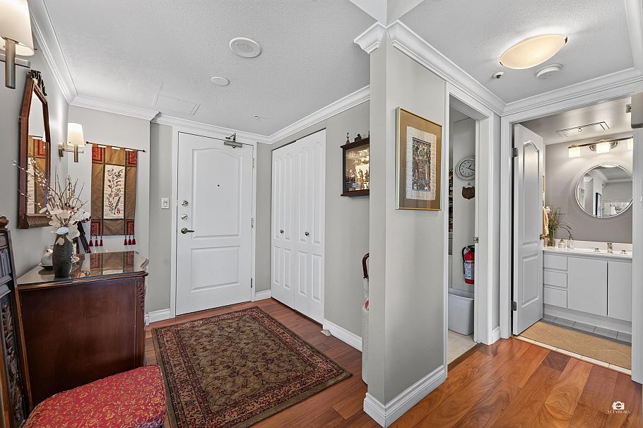 PH2A 2988 W Alder St Vancouver, BC - 15