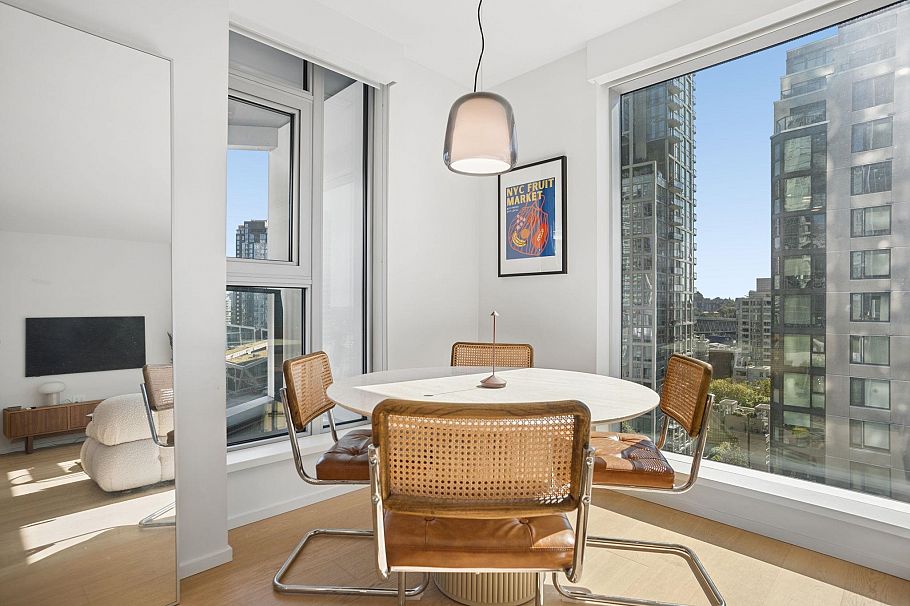 902 889 Pacific Street Vancouver, BC - 8
