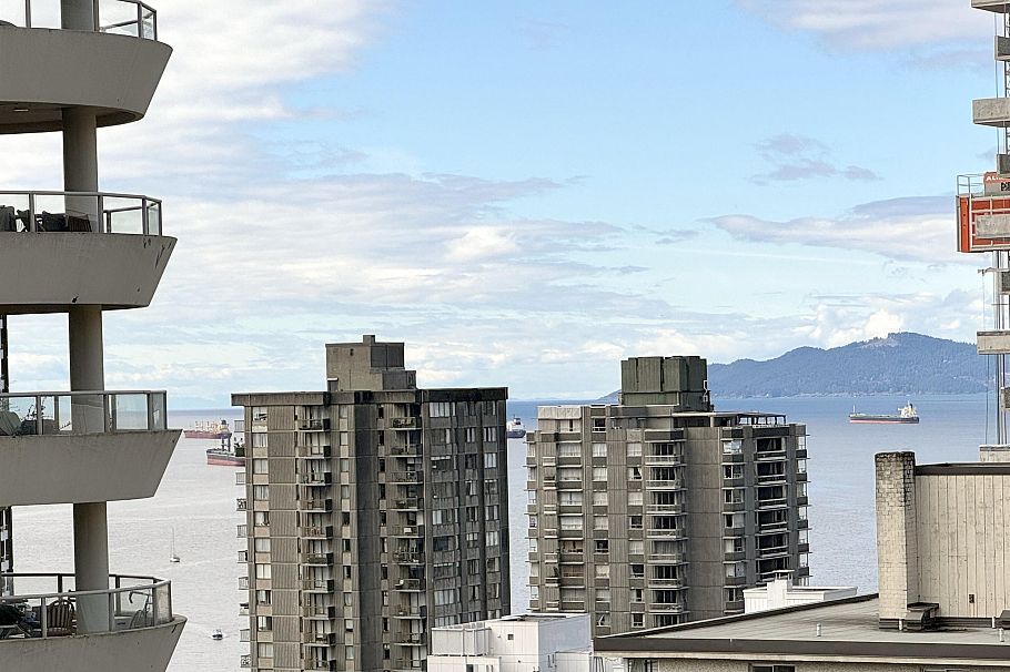 1706 1009 Harwood Street Vancouver, BC - 2