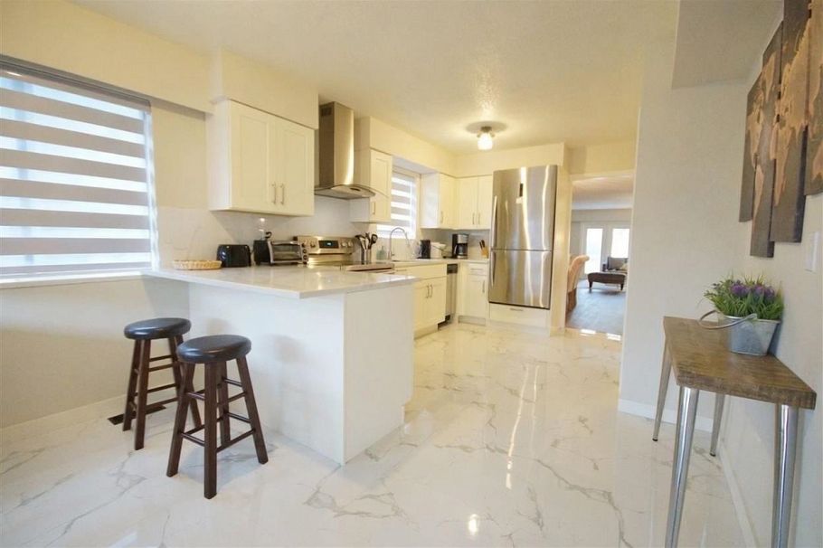 2179 E 29th Avenue Vancouver, BC - 25