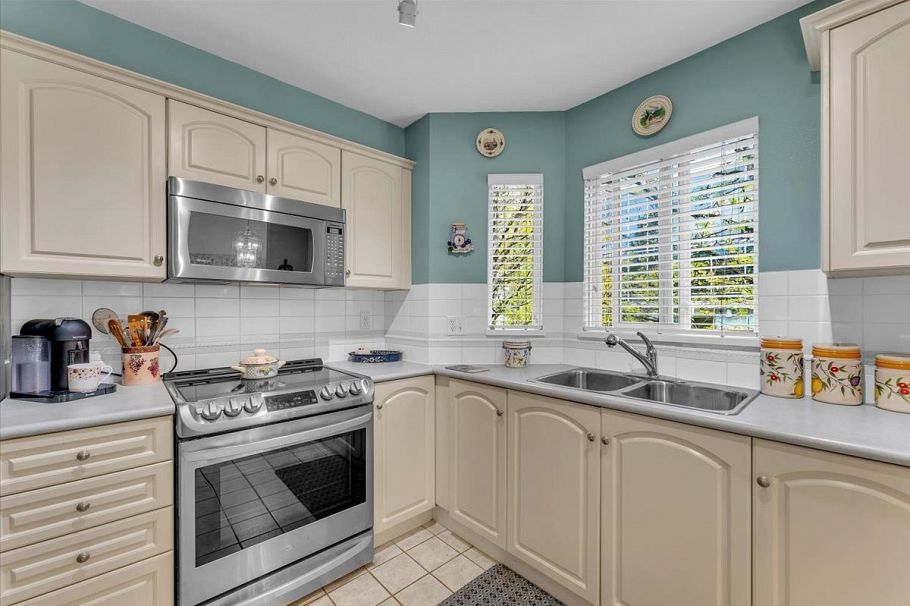 314 128 W 8th Street North Vancouver, BC - 13