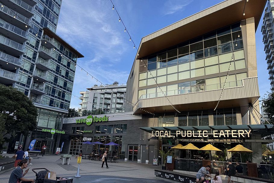 1406 3430 E Kent Avenue South Vancouver, BC - 34