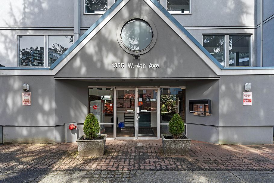 3 1355 W 4th Avenue Vancouver, BC - 16