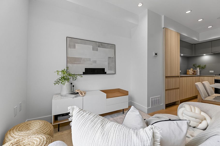 150 W Woodstock Avenue Vancouver, BC - 13