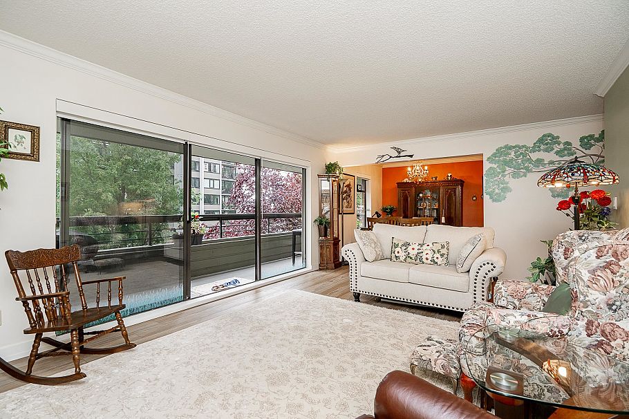 310 1355 Harwood Street Vancouver, BC - 4
