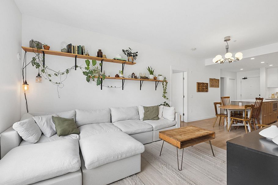 209 715 W 15th Street North Vancouver, BC - 6