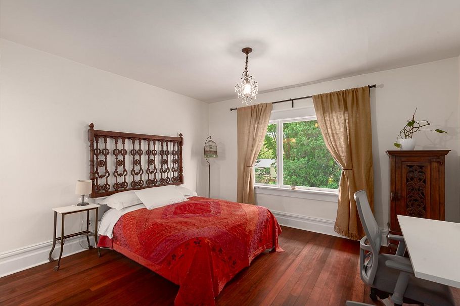 1859 Napier Street Vancouver, BC - 19