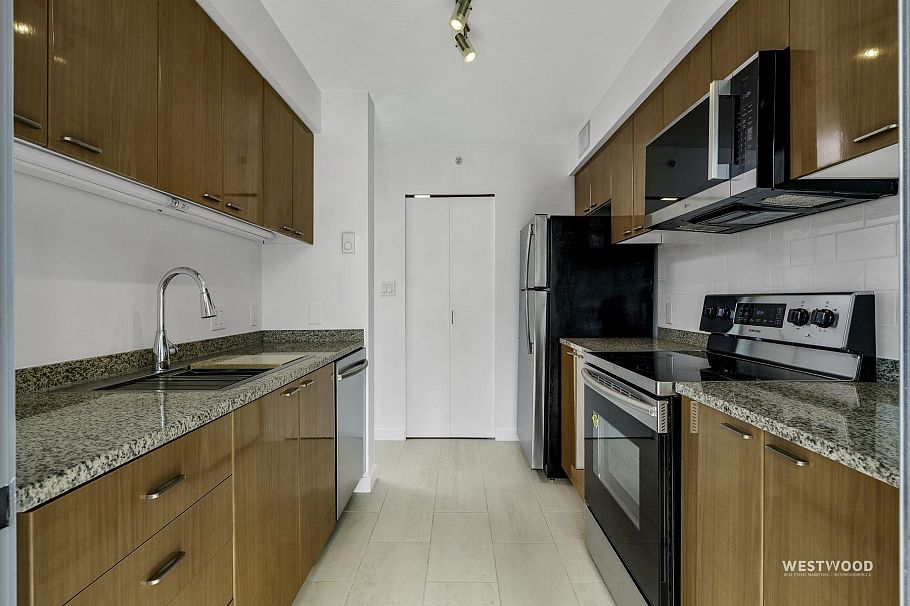 2606 1200 W Georgia Street Vancouver, BC - 9