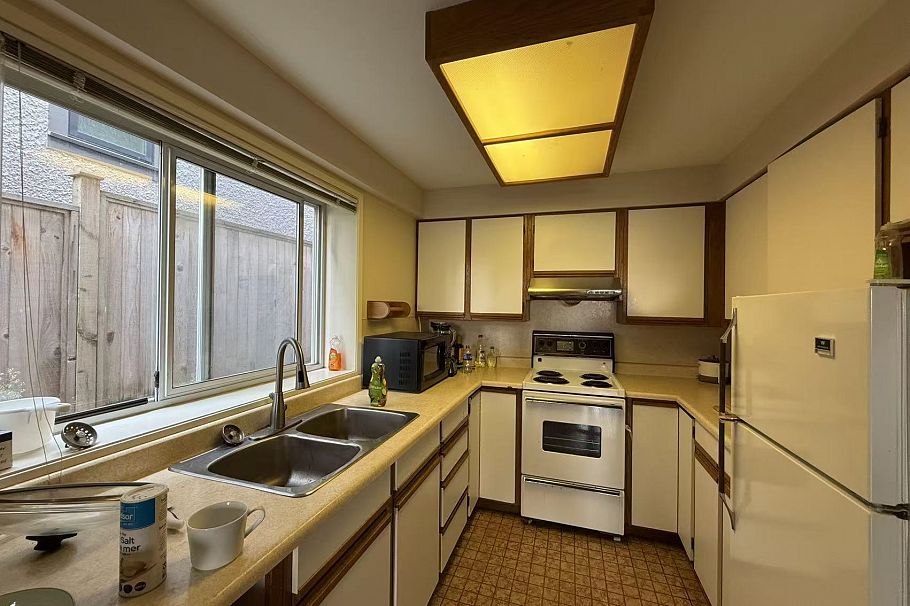 3848 W 38th Avenue Vancouver, BC - 19