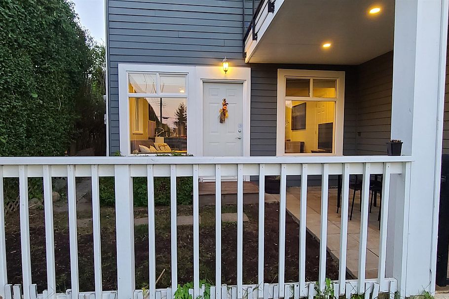 851 CALVERHALL ST STREET, North Vancouver BC V7L 1X8 North Vancouver, BC - 7