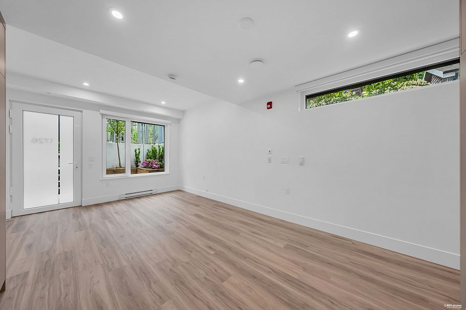 1726 Templeton Drive Vancouver, BC - 12