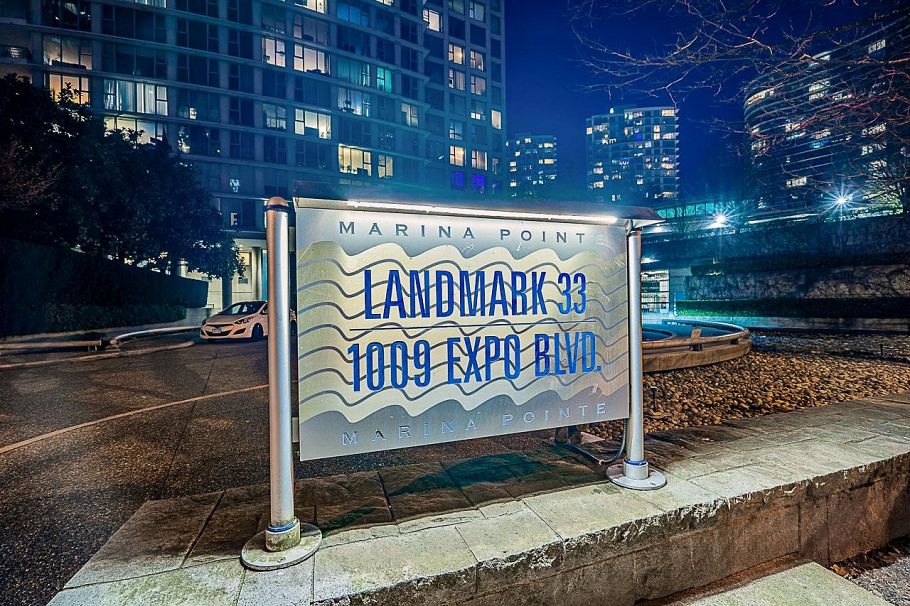 1909 1009 Expo Boulevard Vancouver, BC - 2