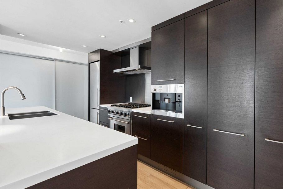 3202 193 Aquarius Mews Vancouver, BC - 13