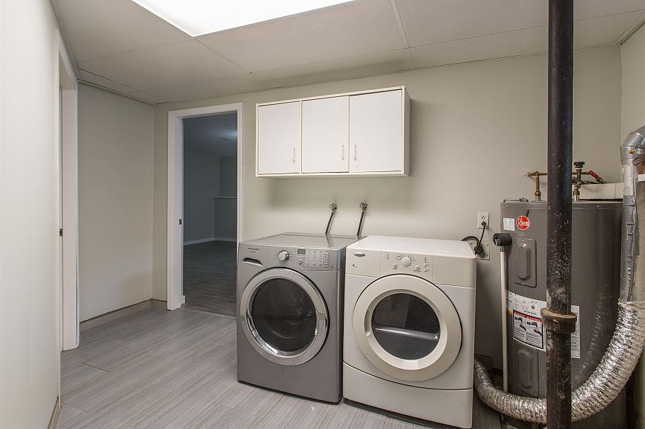 2536 E 29th Avenue Vancouver, BC - 21