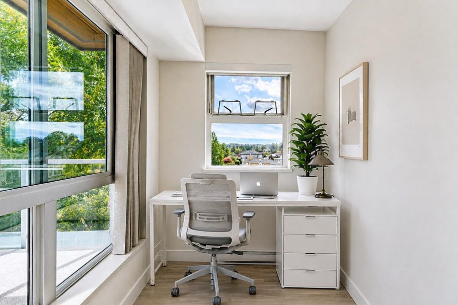 519 2888 E 2nd Avenue Vancouver, BC - 3