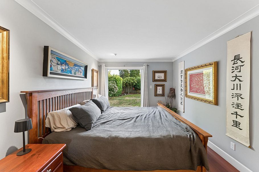 1283 Pinewood Crescent North Vancouver, BC - 18