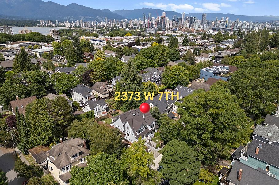 2373 W 7th Street Vancouver, BC - 40