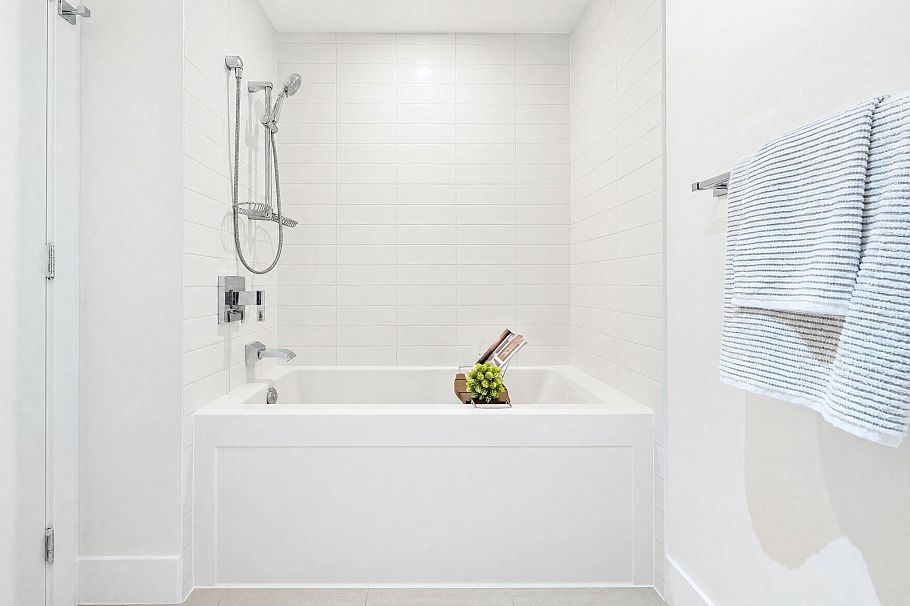 601 1320 Chesterfield Avenue North Vancouver, BC - 19