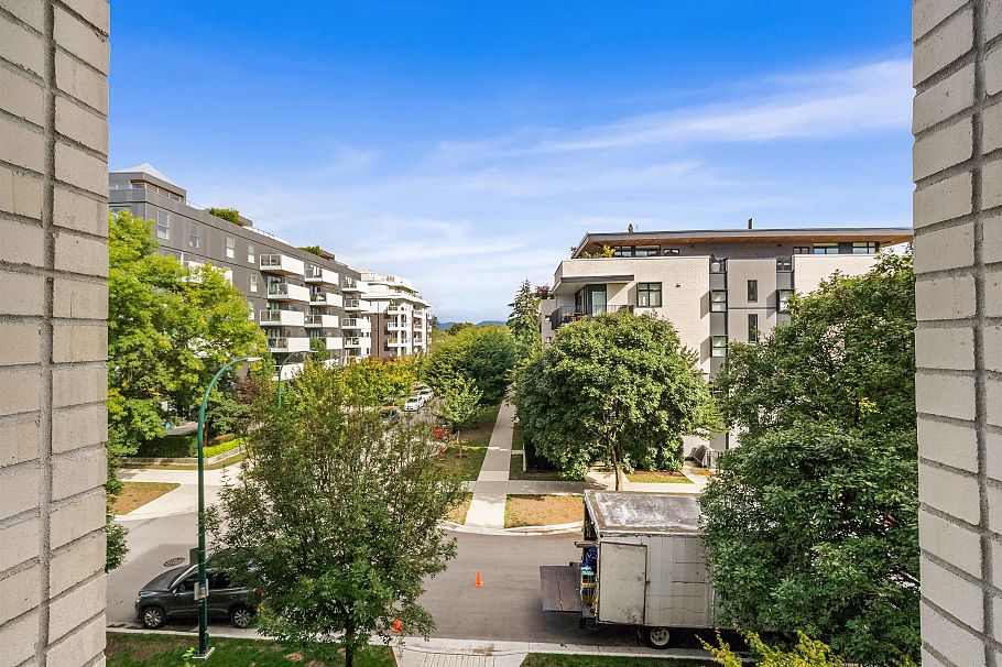 305 168 E 35th Avenue Vancouver, BC - 33