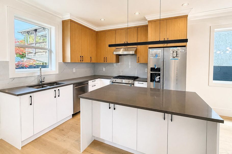 1427 E 27th Avenue Vancouver, BC - 8