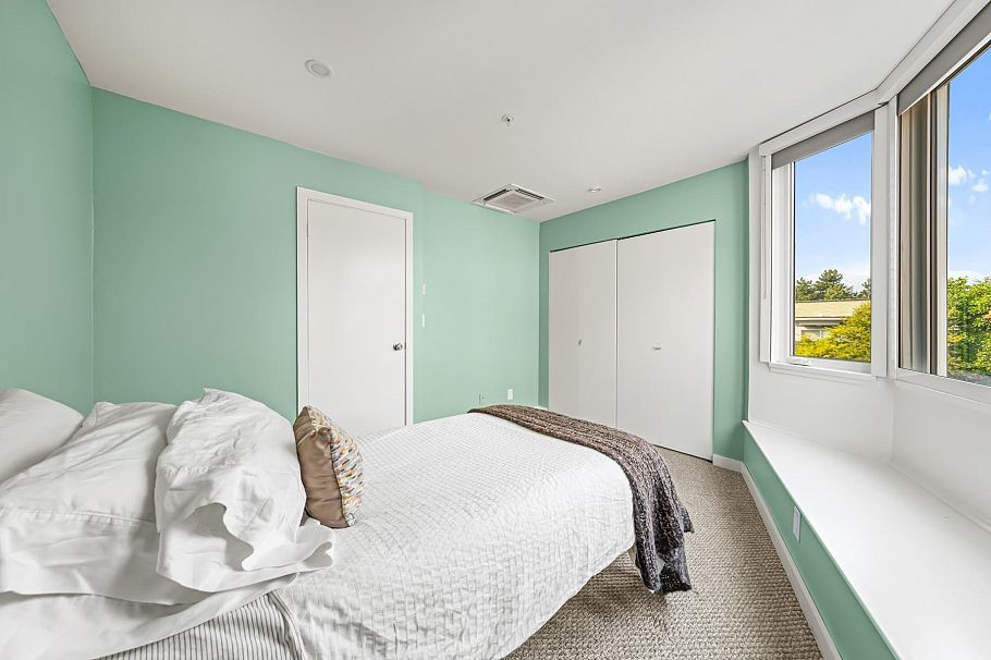 122 Lakewood Drive Vancouver, BC - 18