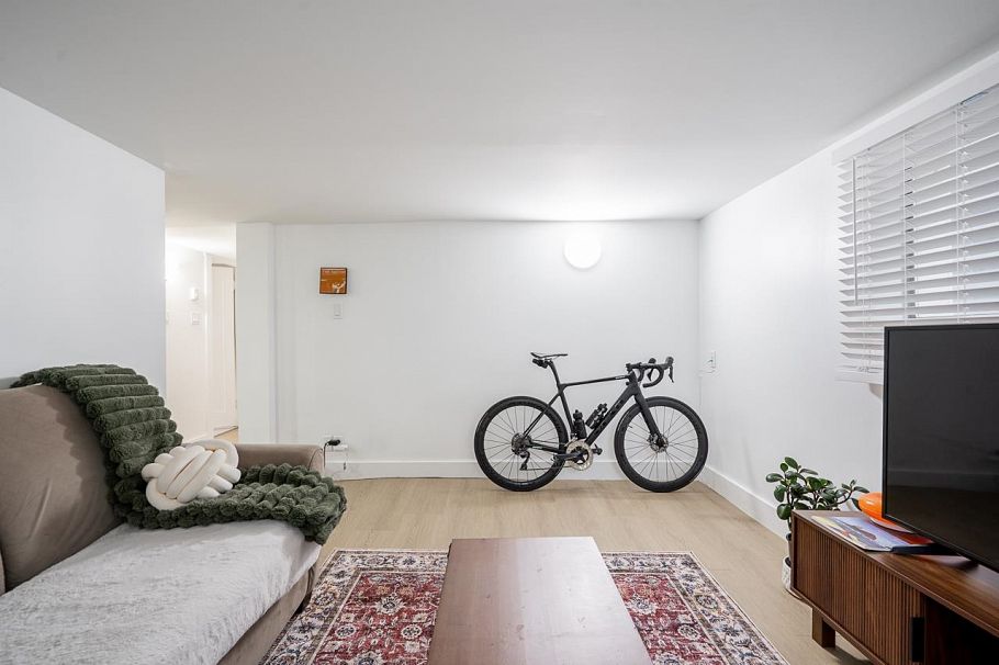 1617 E 36th Avenue Vancouver, BC - 23