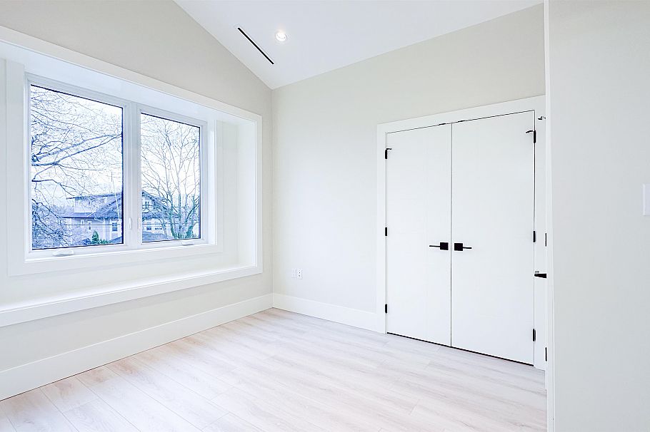 2373 W 7th Street Vancouver, BC - 20