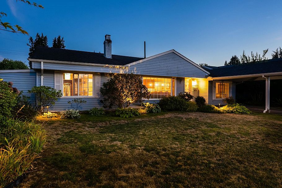 1283 Pinewood Crescent North Vancouver, BC - 25