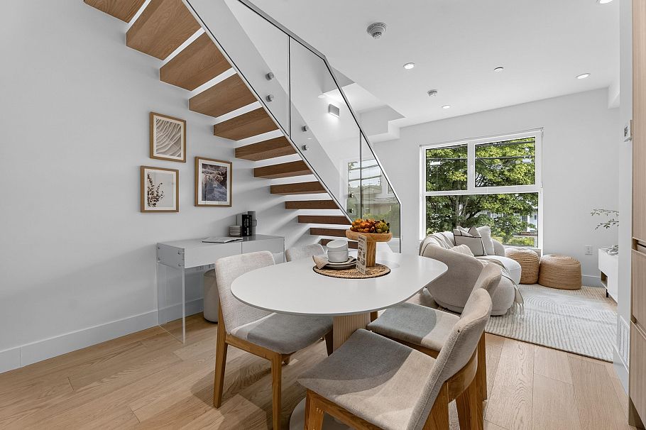 150 W Woodstock Avenue Vancouver, BC - 10
