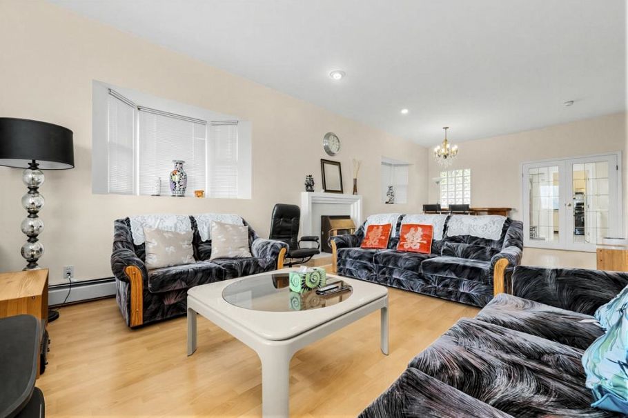 8080 Columbia Street Vancouver, BC - 19