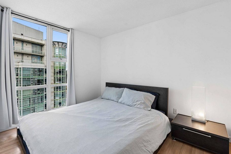 3202 193 Aquarius Mews Vancouver, BC - 20