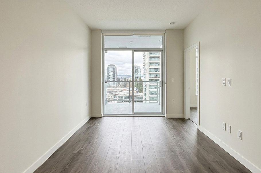1406 3430 E Kent Avenue South Vancouver, BC - 3