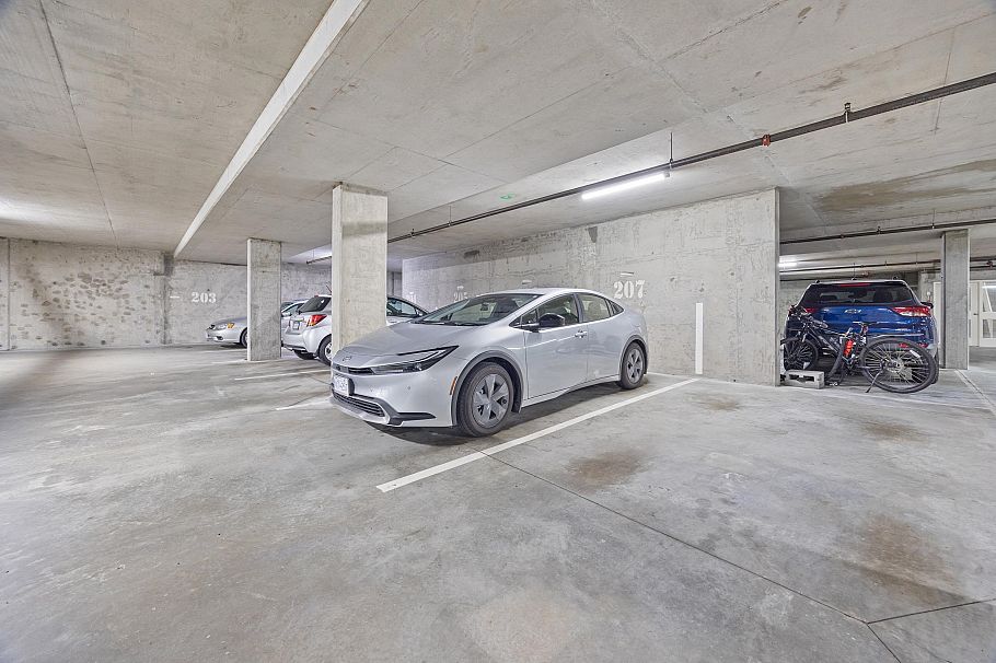 907 1189 Howe Street Vancouver, BC - 34