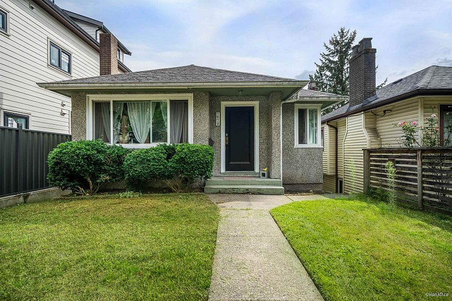 1978 E 8th Avenue Vancouver, BC - 1