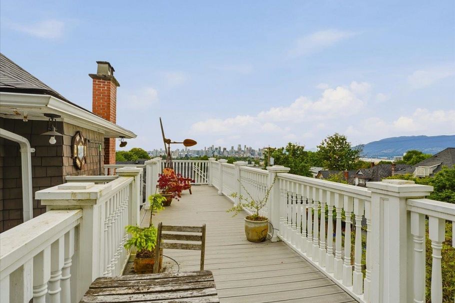 1859 Napier Street Vancouver, BC - 31