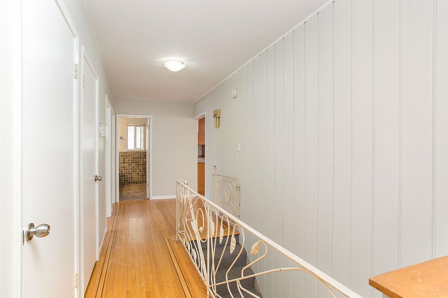 2536 E 29th Avenue Vancouver, BC - 12