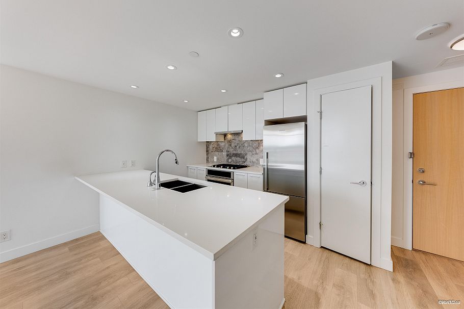 615 3557 Sawmill Crescent Vancouver, BC - 12