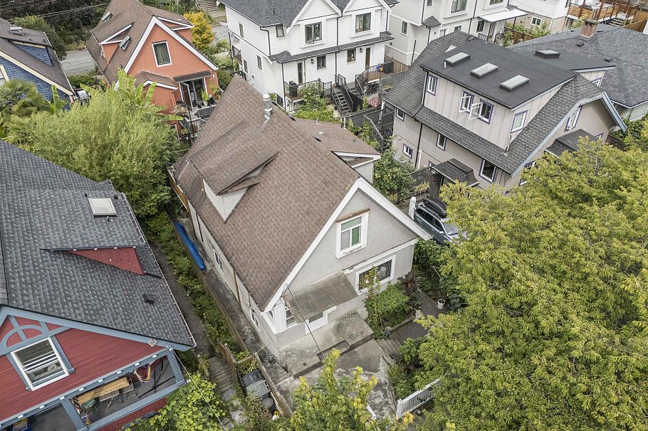 2039 Turner Street Vancouver, BC - 20