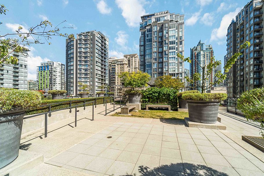 813 1088 Richards Street Vancouver, BC - 27