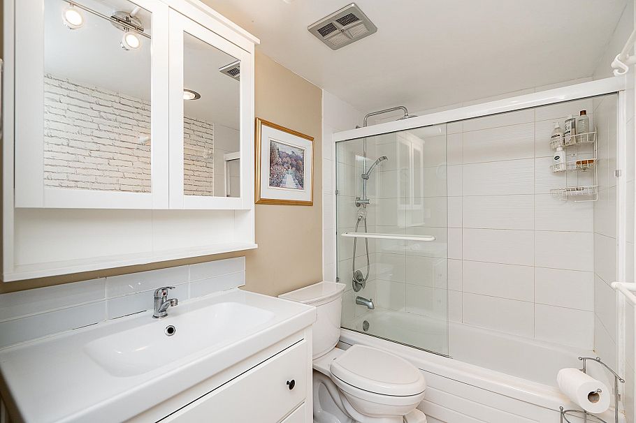 310 1355 Harwood Street Vancouver, BC - 18